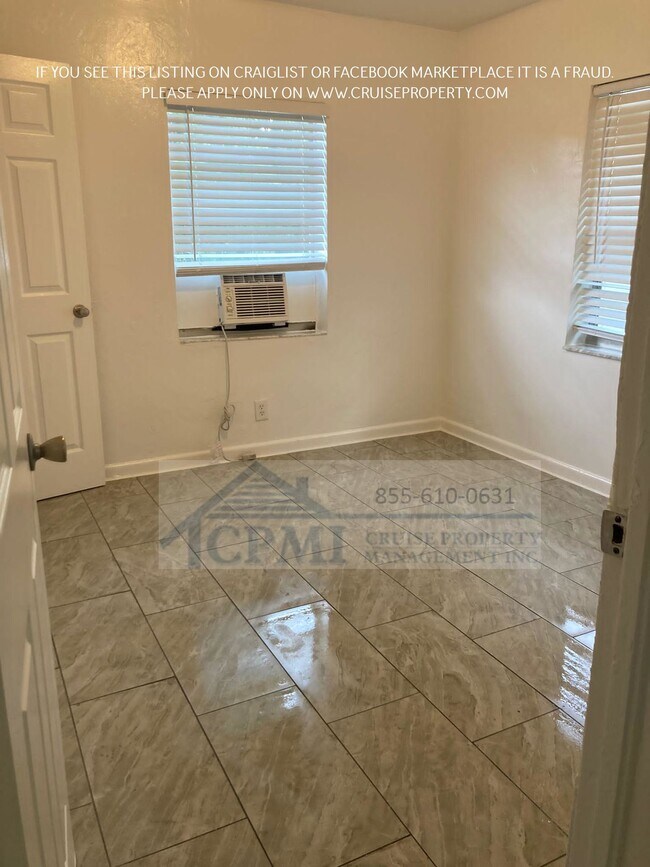 Foto del edificio - Affordable Downtown WPB 2/1 without the Downtown Price Steps Away From it ALL!! $995 Sec Dep spec...