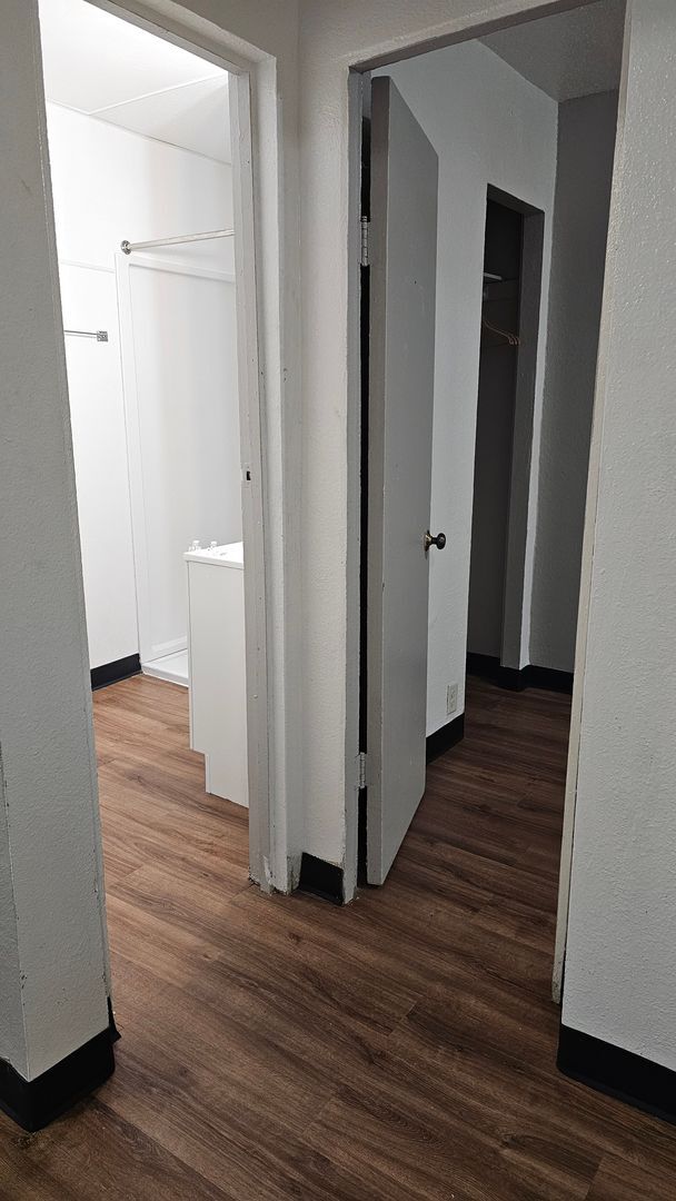 Building Photo - Must see unit! Pictures coming soon!