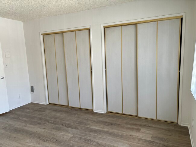 Foto del edificio - Eastborne III Apartments