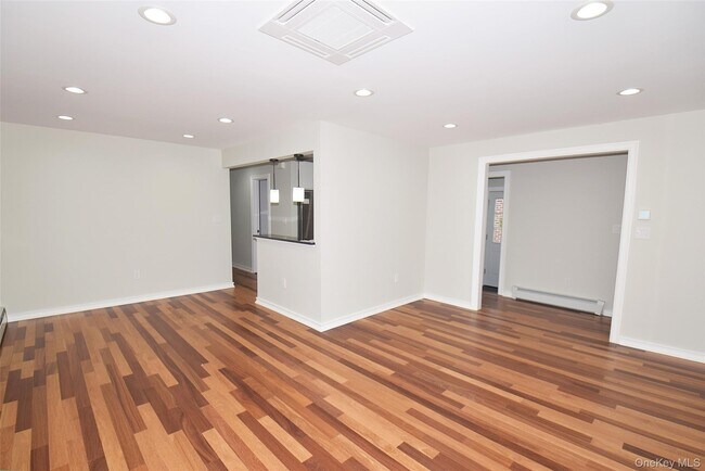 Foto del edificio - 86-16 262nd St