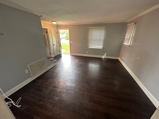 Building Photo - 510 Layne St