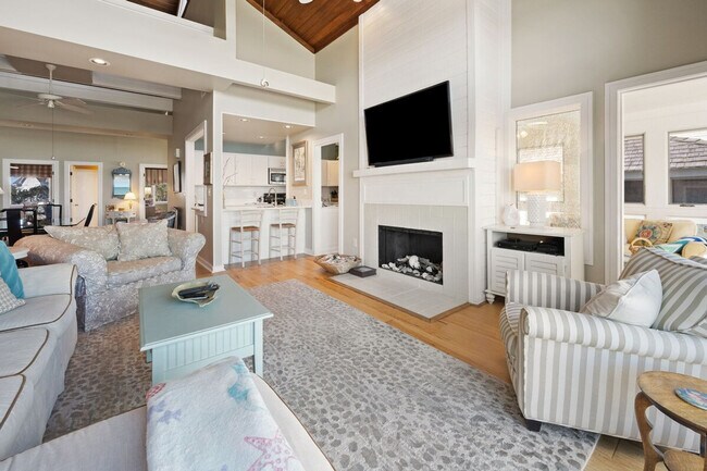 Building Photo - 321 Pioneer Loop