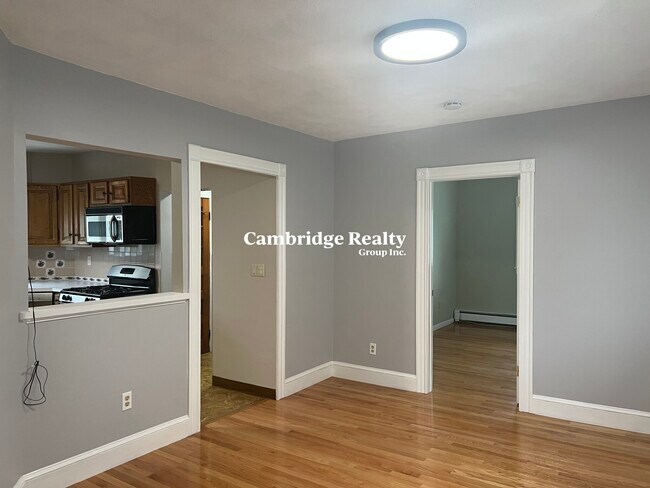 Building Photo - 179 Emerald St