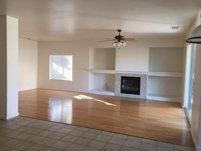 Foto del edificio - 2642 Blackwood Ave