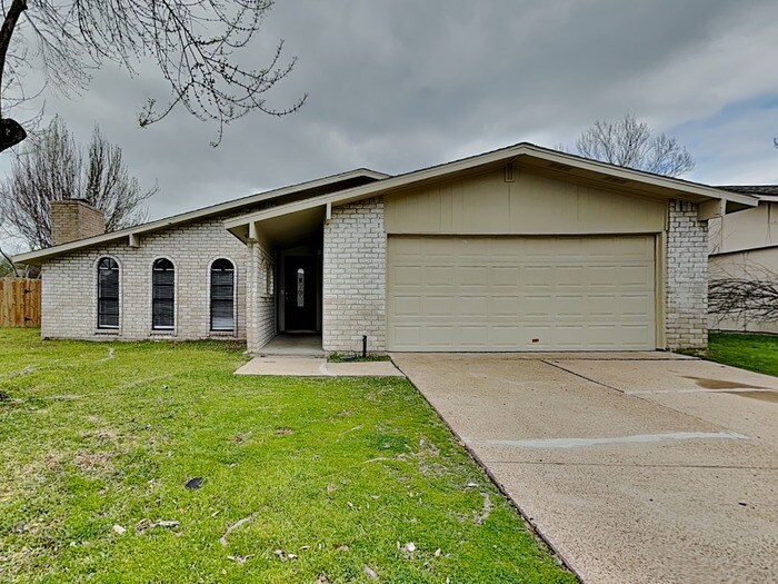 Foto principal - 3926 Broken Elm Dr