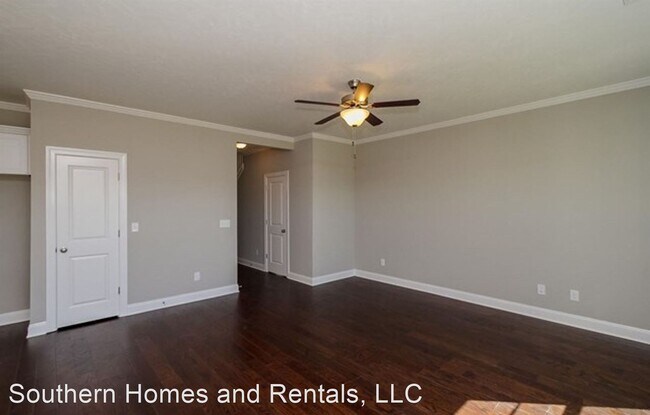 Building Photo - 3 br, 2.5 bath House - 925 Glenhaven Drive