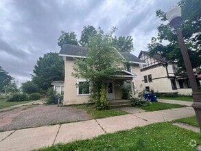 Building Photo - 707 Franklin St