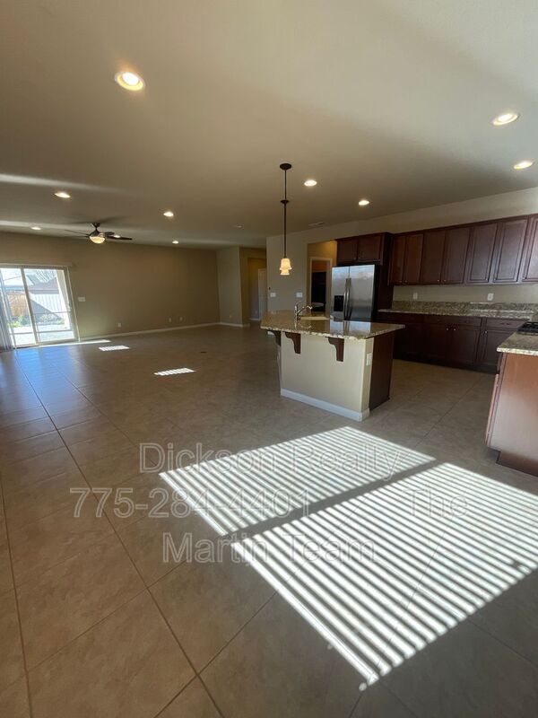 Building Photo - 522 San Carlos Dr