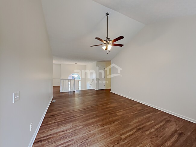 Foto del edificio - 1180 Eagle Pointe Dr NW