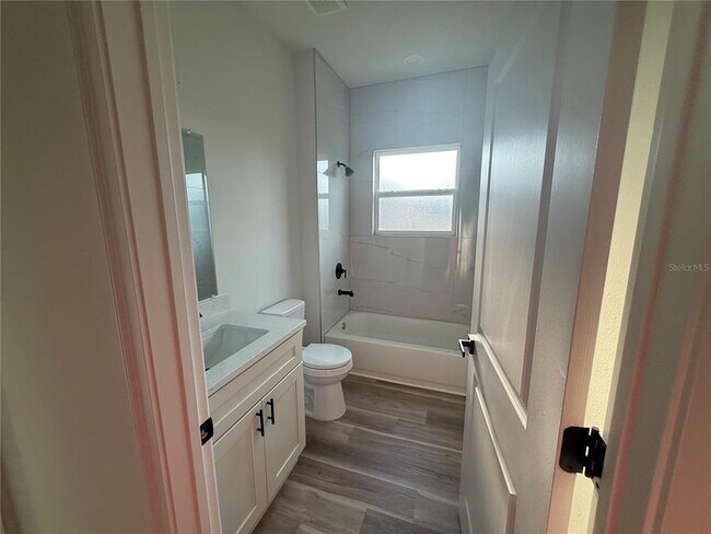 Foto del edificio - 15354 SW 43rd Avenue Rd