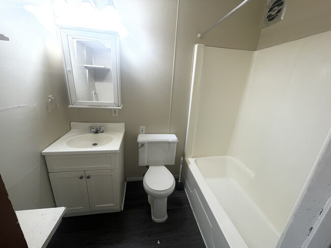 Bathroom - Salisbury Place Apartments