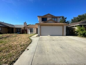 560 Clover Dr