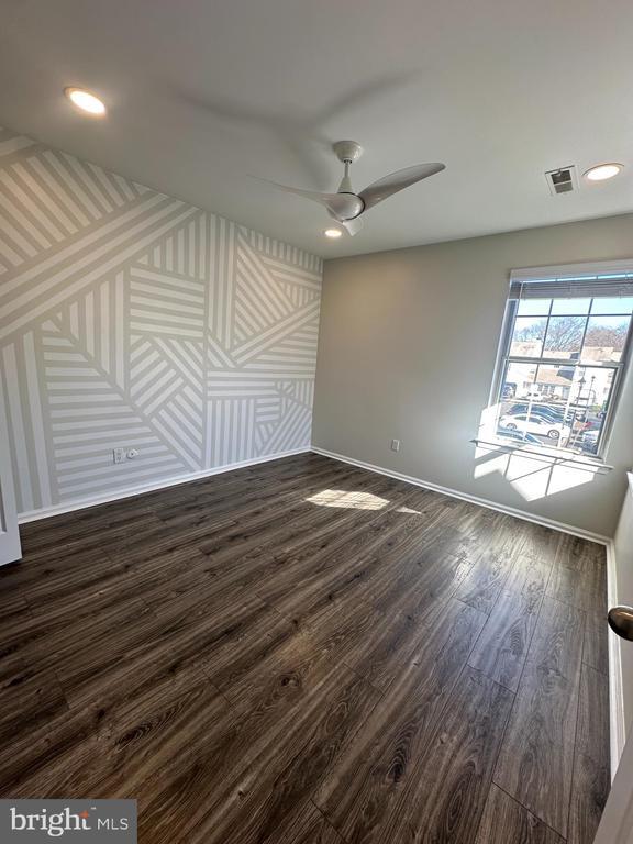 Building Photo - 65 Banbury Ct