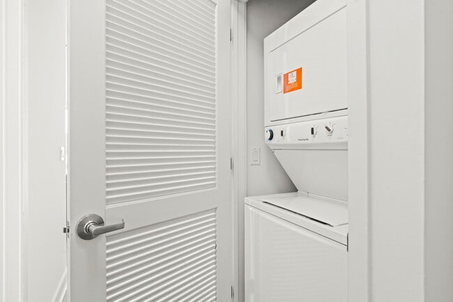 Foto del edificio - 203 N Garland Ct