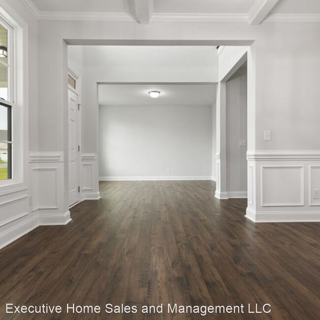 Building Photo - 4 br, 2.5 bath House - 404 Korbel Drive