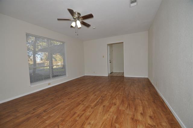 Foto del edificio - 2610 W Highland Dr