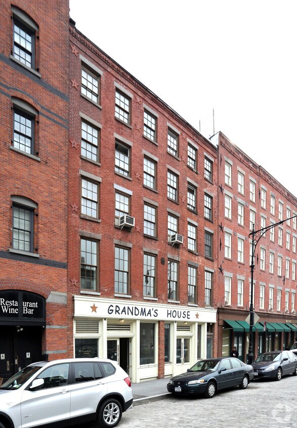 2527 Peck Slip, New York, NY 10038 Apartments New York, NY