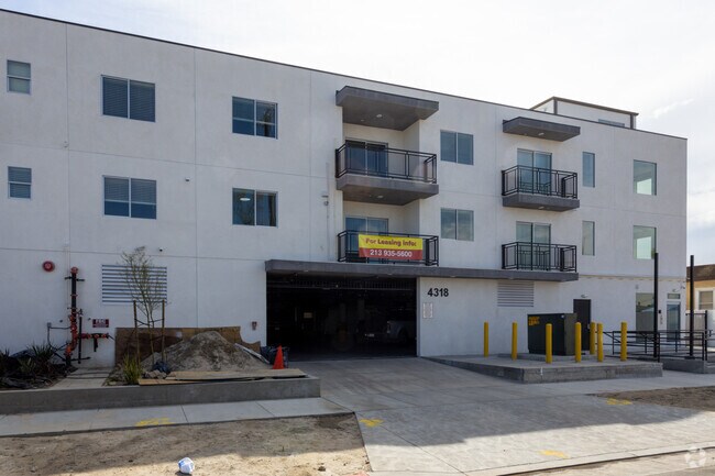 Building Photo - Kansas Complex