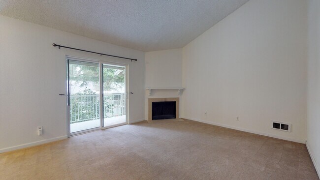 Foto del edificio - Beautiful Mountlake Terrace Condo ~ Easy C...