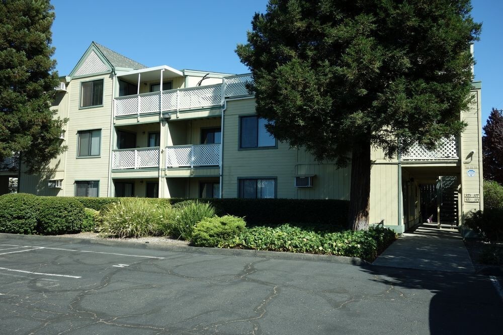 375 E H St, Benicia, CA 94510 Apartment for Rent in Benicia, CA