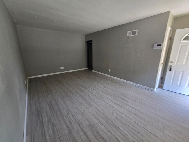 Foto del edificio - 853 Hornsby Ave