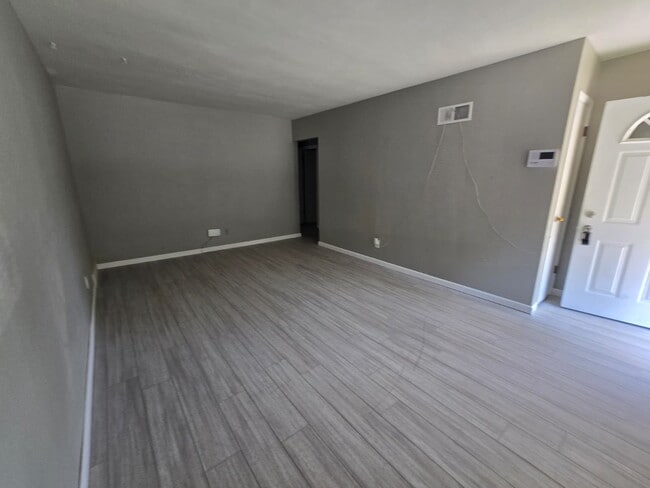 Photo - 853 Hornsby Ave Apartment