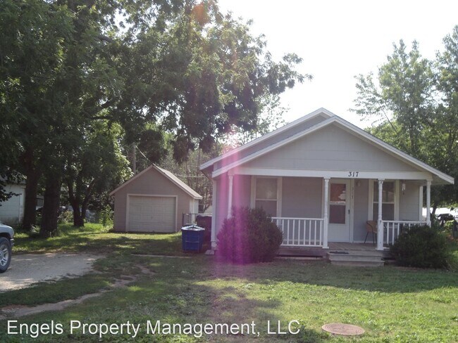 Building Photo - 2 br, 1 bath House - 317 S. 3rd
