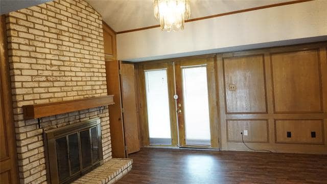 Building Photo - 1018 Fair Oaks Dr