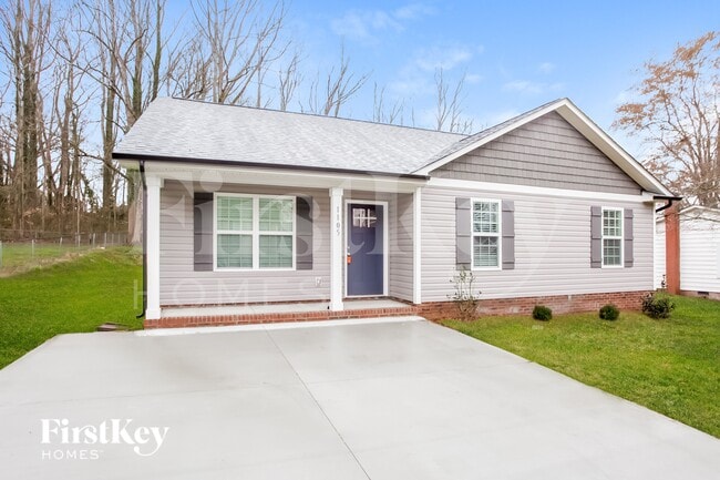 Building Photo - 1105 Northside St