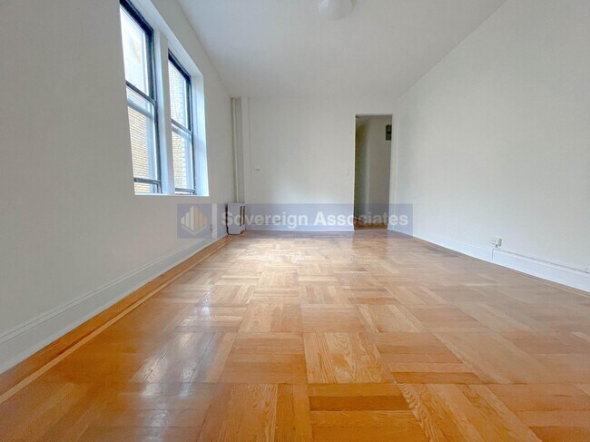 Foto del edificio - 106 Fort Washington Avenue