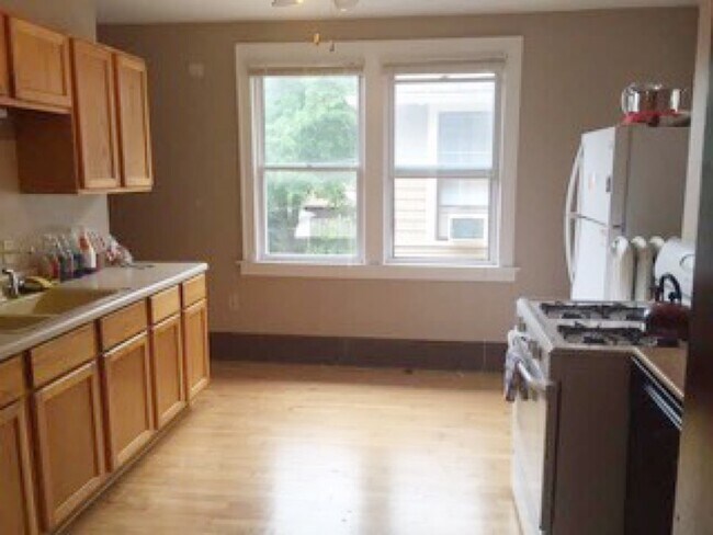 Foto del edificio - 2958 N Prospect Ave