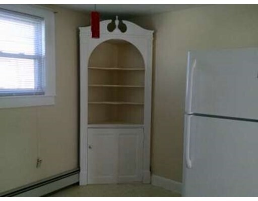 Building Photo - 20 Gibbon St