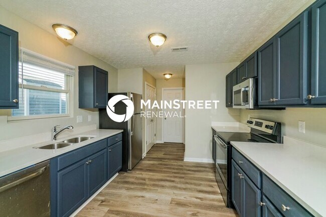 Foto del edificio - 4 Bedroom Pet-Friendly Home in JEFFERSONVILLE, IN with Main Street Renewal