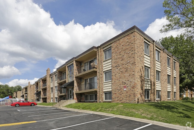 Wheelock Parkway Apartaments - Wheelock Parkway Apartments