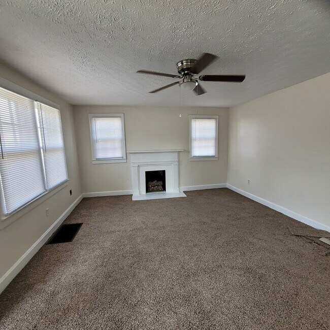 2507 Veach Rd, Owensboro, KY 42303 House Rental in Owensboro, KY