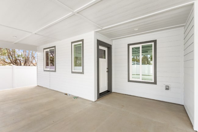 Building Photo - 1506 Rochester St Building Photo - 1506 Rochester St