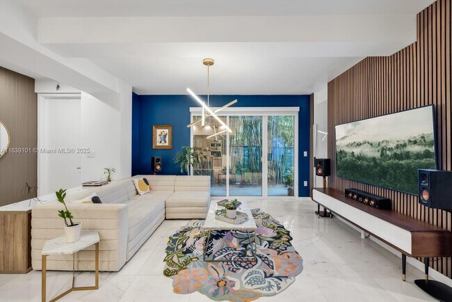 Foto del edificio - 455 NE 39th St