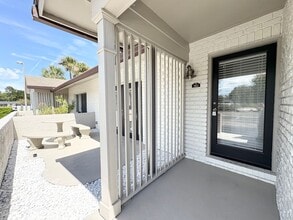 Building Photo - 3162 Plaza Terrace Dr
