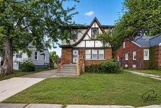 Building Photo - 13515 Montrose St