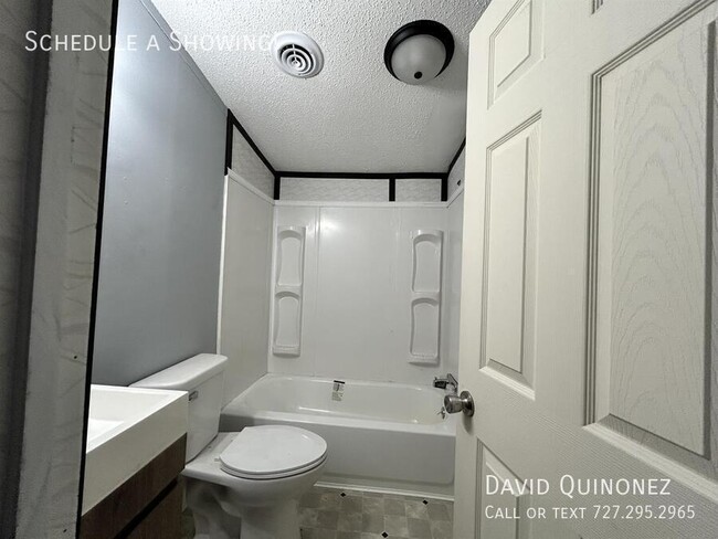 Foto del edificio - 4614 E Old Trail Rd