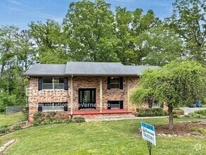Building Photo - 2107 Crown Ct Ln