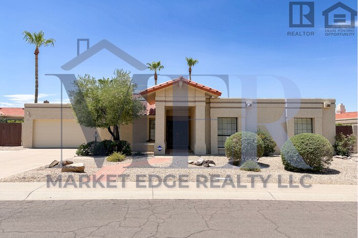 Primary Photo - 3Bed/2Bath Furnished Home w/Stunning Backy...