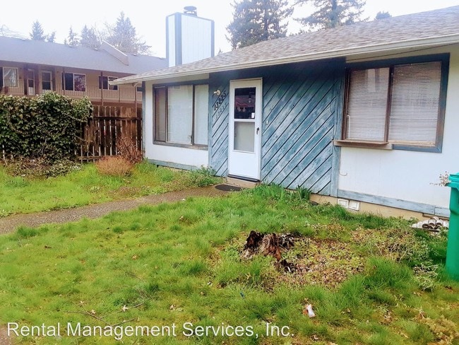 Building Photo - 13217 SE Powell Blvd