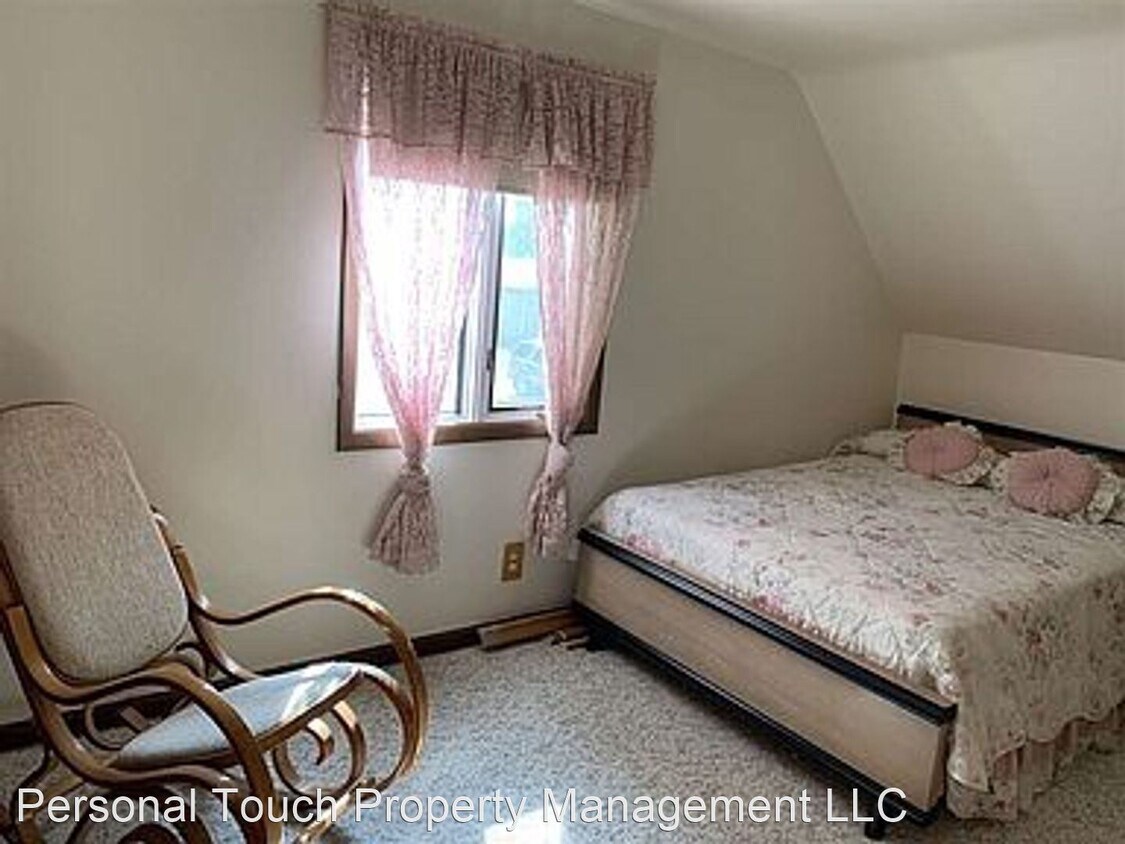 Foto principal - 4 br, 2 bath House - 506 2nd St SE
