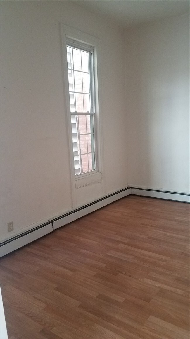 Foto del edificio - 213 Summit Ave