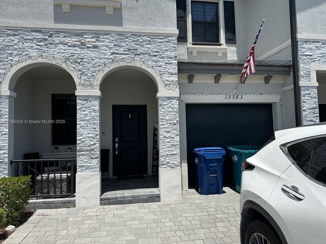 Foto principal - 13383 SW 287th Ter