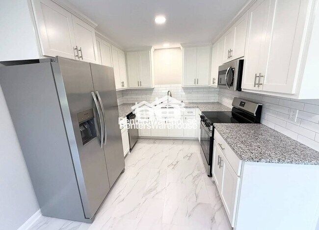 Building Photo - 7101 W 69th St