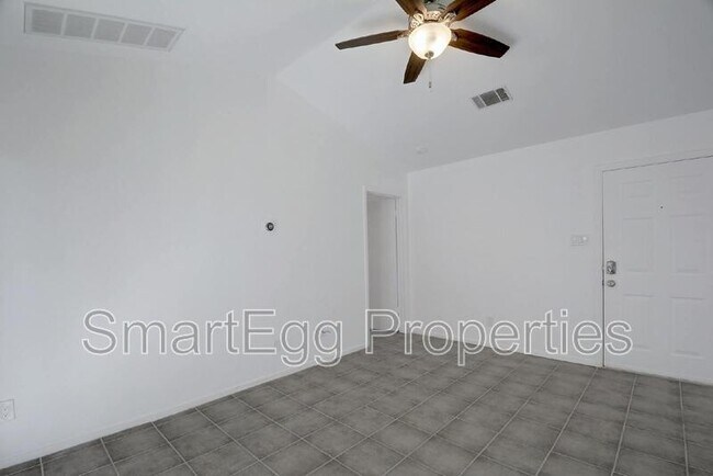 Building Photo - 6903 Deatonhill Dr