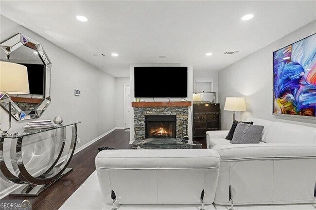 Foto del edificio - 7 St Claire Ln NE