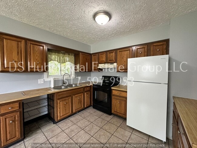 Building Photo - 328 N. Church-
